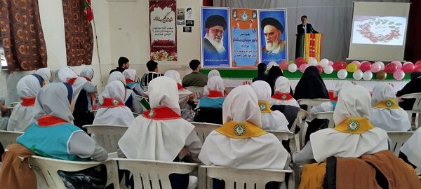 دوره‌های آموزشی یاور مربیان؛ گامی برای توانمندسازی دانش‌آموزان پیشتاز