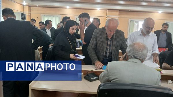 ملاقات مردمی استاندار مازندران با شهروندان محمودآباد
