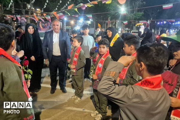  بازدید رئیس سازمان دانش‌آموزی شهرستانهای استان تهران از غرفه «با انرژی‌ها» منطقه کهریزک