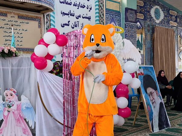 آیین سپیدپوشان؛ جشن تکلیف دختران عنبرآباد