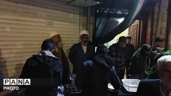 حوزه علمیه گلشن پنجاه شب میزبان وطن پرستان 