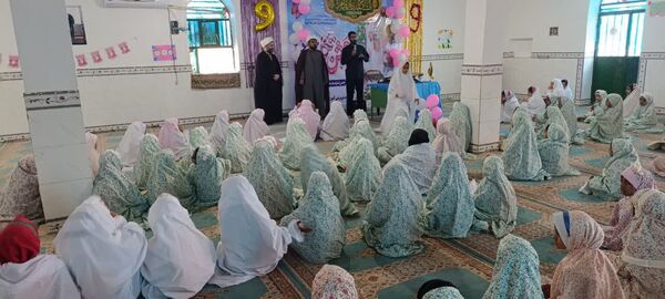 جشن تکلیف ۶۶۰ فرشته کوچک در جازموریان