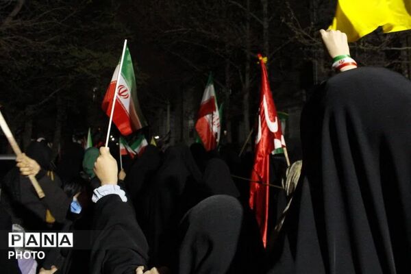 همه برای ایران؛در میدان نبرد می‌آییم