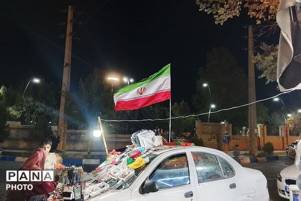 تجمع پرشور مردم در میدان معلم شهید امام خامنه‌ای