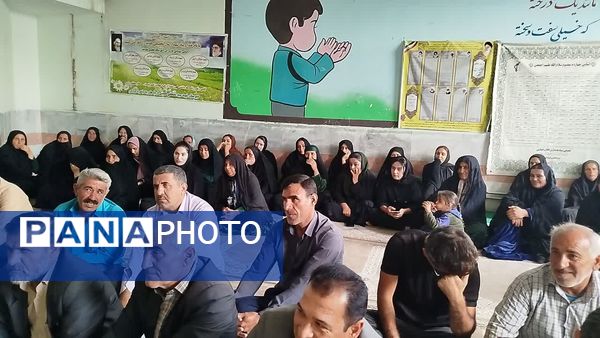 جلسه انجمن اولیا و مربیان مدرسه شهید مصطفی خمینی جاورده