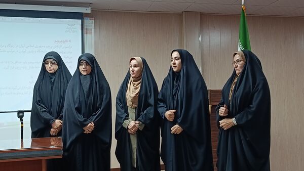 برگزاری دوره ضمن خدمت فعالیت های مکمل آموزشی و پرورشی در شهرستان ملارد
