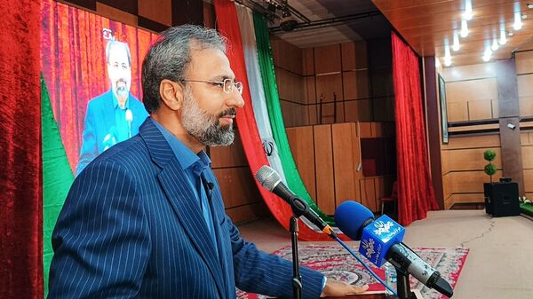 آیین گرامیداشت تجلیل از معلمان نمونه کشوری کهگیلویه و بویراحمد