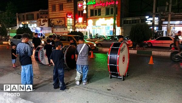 طنین نوای لبیک یا حسین در محفل عاشقان ولایت