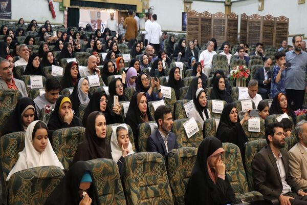 تجلیل از طلایه‌داران برتر تعلیم و تربیت ، آیین تقدیر از معلمین نمونه شهرستان پاکدشت 