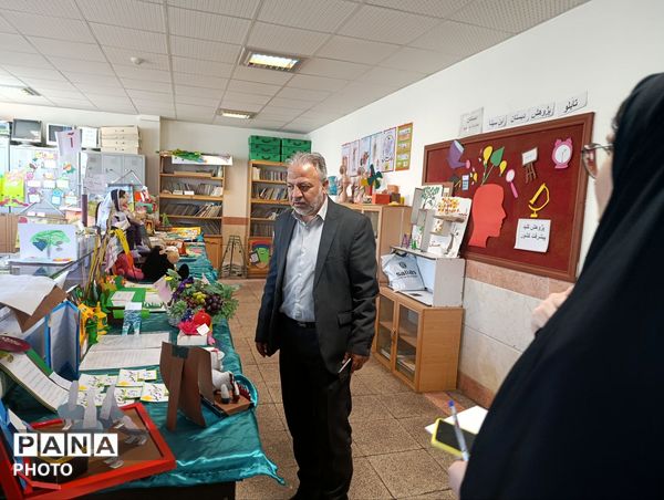 برپایی نمایشگاه دست سازه‌های قرآنی «طرح اتقان» در دبستان ابن سینا  ناحیه 3 کرج 