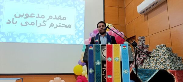 تجلیل از مقام آوران المپیاد رویش ناحیه یک