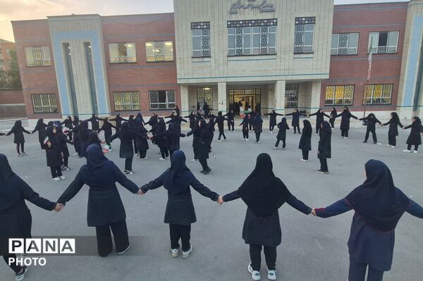 نبض تپنده ورزش، نشاط و همدلی در المپیاد درون مدرسه ای دبیرستان خوارزمی