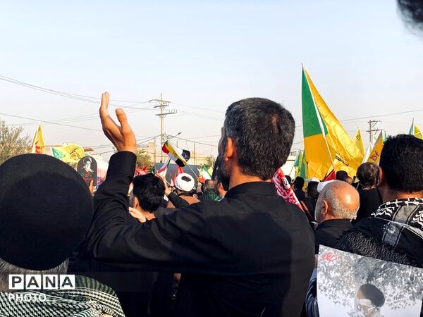 دریای خروشان جمعیت در سوگ «امام شهید امت» قم
