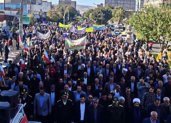 برگزاری راهپیمایی ۱۳ آبان در شهرستان اسلام آباد غرب