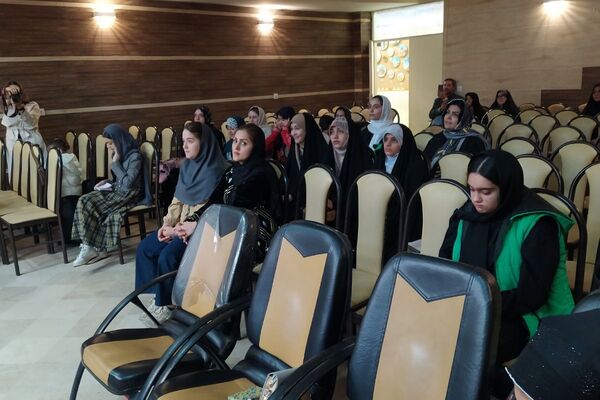 کارگاه مهارت‌های مجری‌گری و پادکست در کانون طوبی اسلامشهر