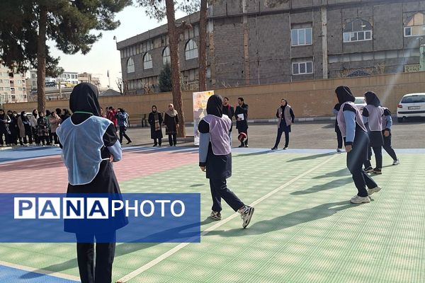 مسابقات ورزشی بین مدارس جام اقتدار ایران در دبیرستان نمونه‌دولتی ولایت