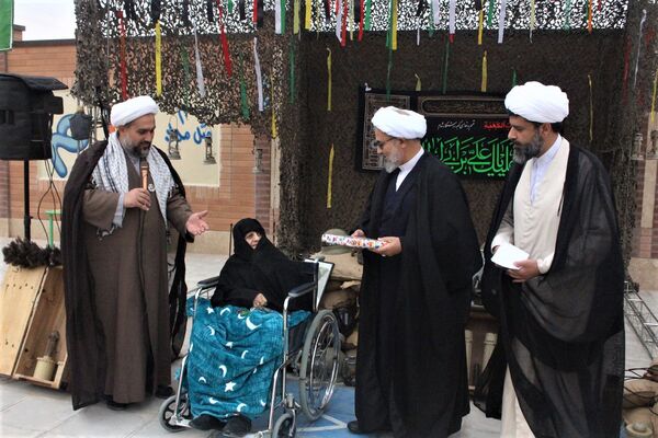 جلوه‌هایی از یادواره شهدا در دبستان استثنایی باغچه‌بان قم