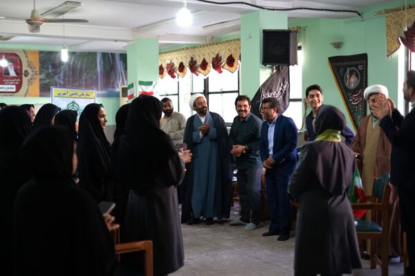 کلاس آموزشی پیشتازان در علی آباد 