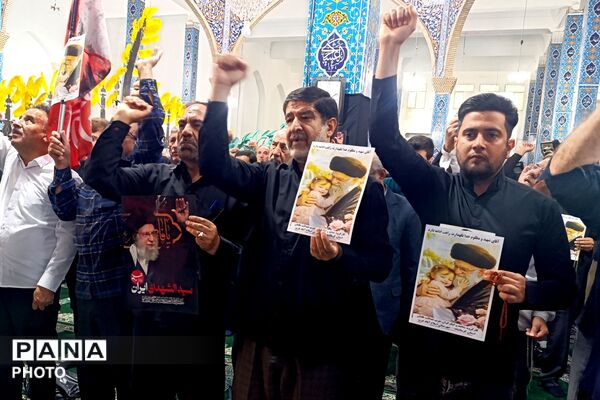 مراسم جاماندگان تشییع رهبر شهید در اسلام آباد غرب