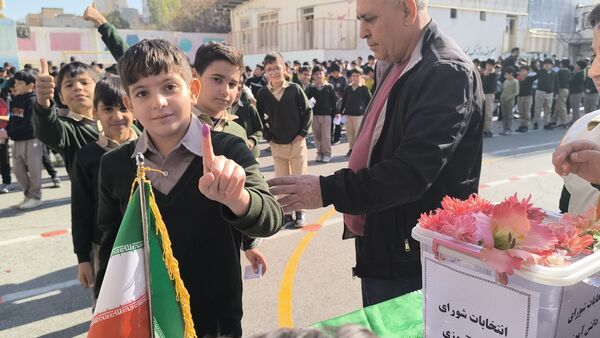 انتخابات شورای دانش‌آموزی مدرسه شهید دباغی۲