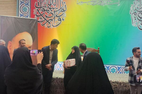 اعزام دانش‌آموزان دختر استان فارس به حج عمره