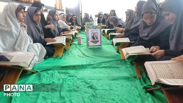 طنین زنگ مهر و مقاومت در دبیرستان دخترانه شهید حسن انصاری 