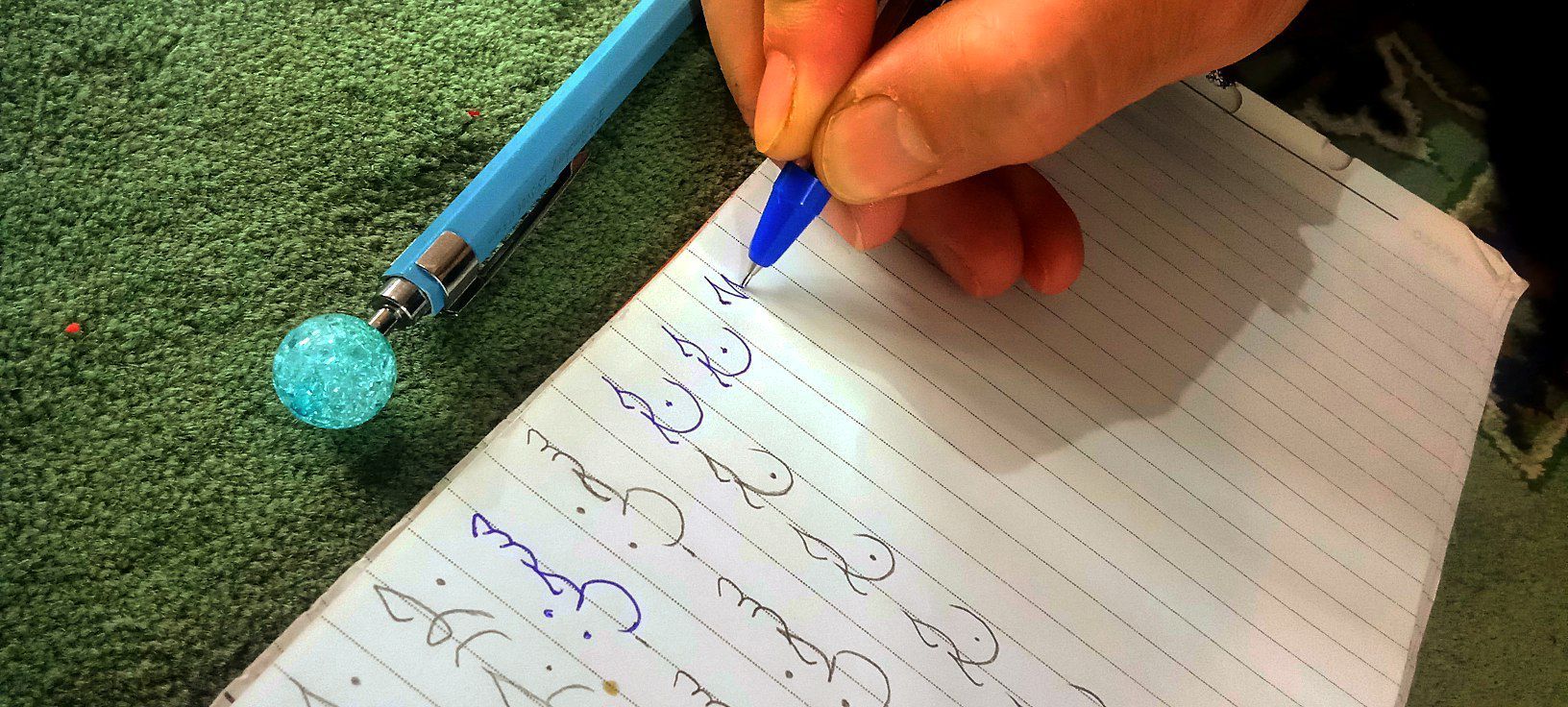 «خوش‌ خط‌ شو» انگیزه‌ای‌ برای رشد خلاقیت دانش‌آموزان‌