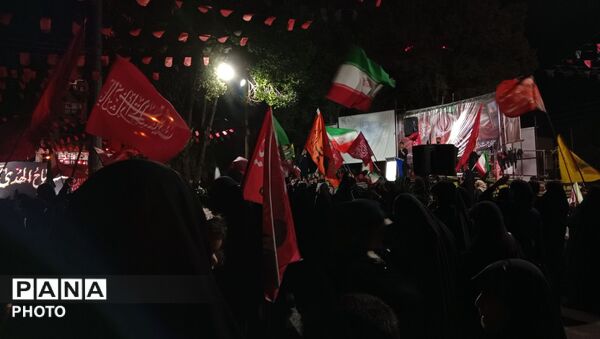 صحنه همدلی و اتحاد؛ تداوم حضور شهروندان در تجمعات شبانه