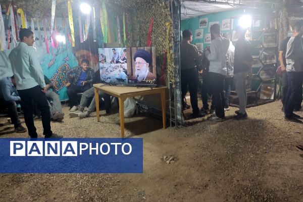 نمایشگاهی برا آشنایی با شهیدان