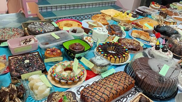 جشنواره کیک و دسر و شیرینی در مدرسه حضرت معصومه(ص) در اسلامشهر