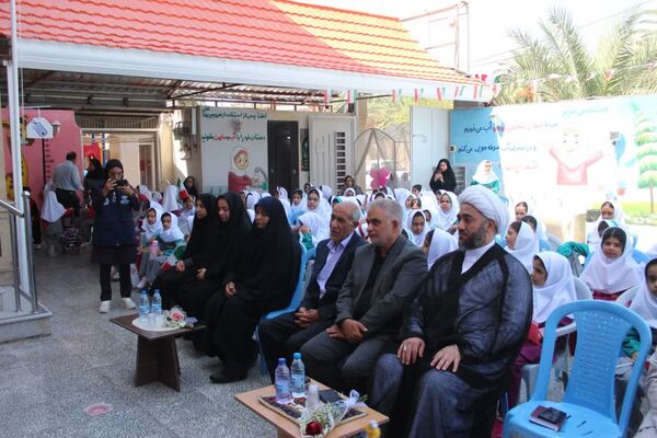 نواخته شدن زنگ مهر در شهرستان بم 
