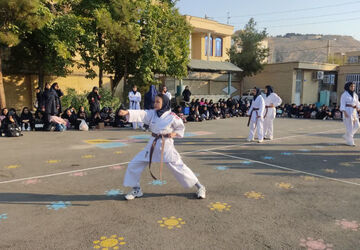 مدرسه مکانی برای تولد قهرمانان آینده