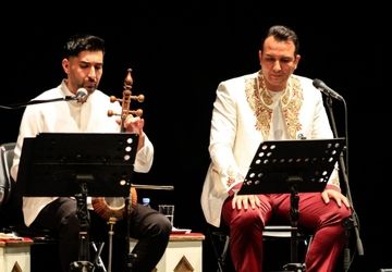 برگزاری کنسرت گروه قمر با صدای مصطفی جلالی‌پور در تالار وحدت