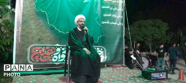 عزاداری و زنجیر زنی  شب هفتم ماه محرم در حسینیه شهدای شهر بار  