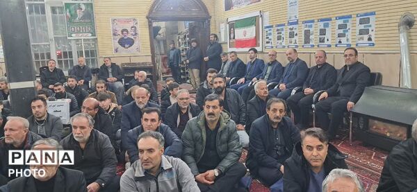 نوگلان سرابی در مراسم سوگواره رهبر شهید و شهدای دانش‌آموز