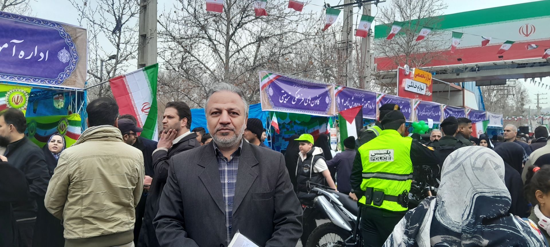 ملت ایران همچنان با قدرت در صحنه دفاع از کشور و ارزش‌های دینی ایستاده‌اند