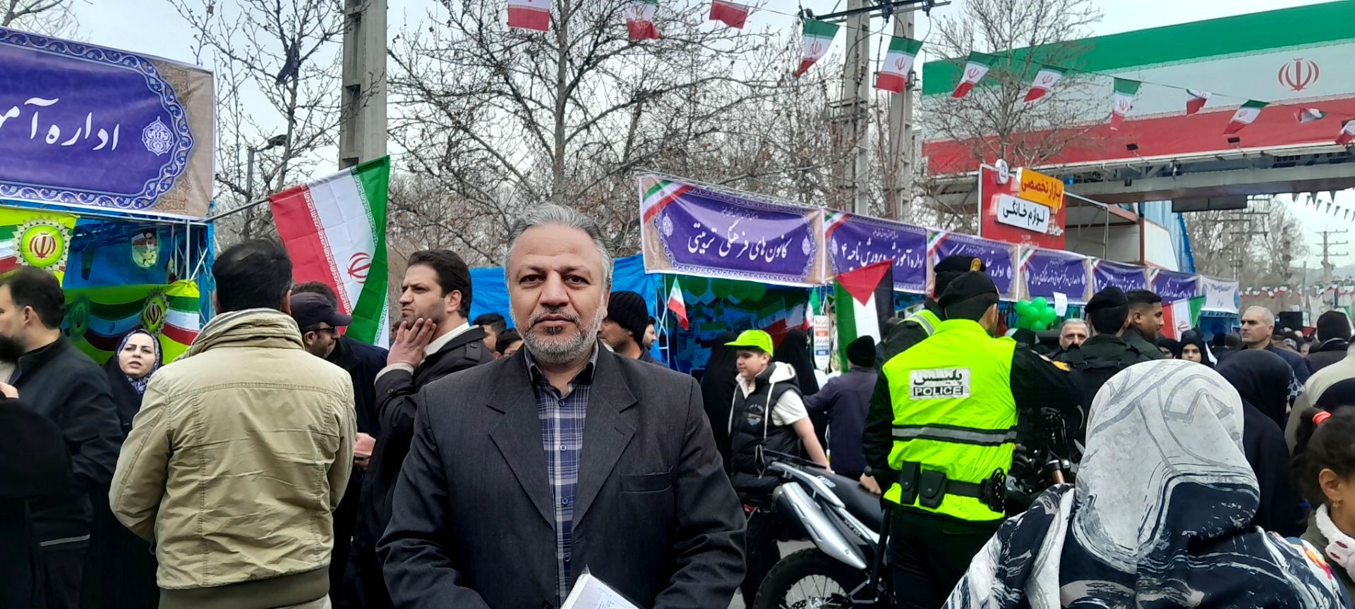 ملت ایران همچنان با قدرت در صحنه دفاع از کشور و ارزش‌های دینی ایستاده‌اند