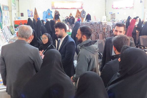 افتتاحیه هفته ماها و جشنواره فرهنگی هنری امید فردا