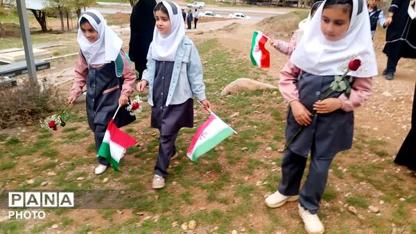 تجدید میثاق با شهدا؛ گامی در مسیر تربیت نسل ولایی در خرم‌آباد