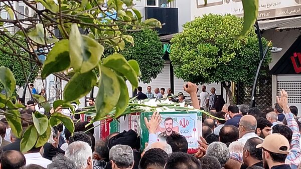 مردم محمودآباد به استقبال شهید سرافراز سعید محمودی رفتند