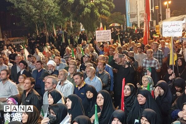 شور و حماسه مردمان شهرستان قرچک در صد و هفتمین شب از تجمعات مردمی