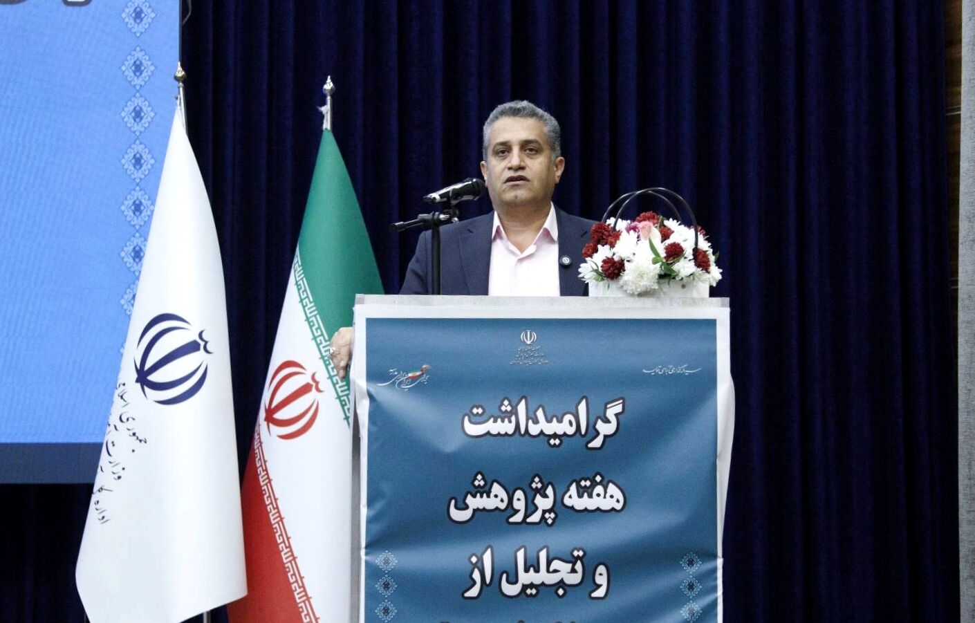 پژوهش‌های علمی معلمان مسیر روشنی برای یادگیری موثر دانش آموزان ایجاد می‌کند