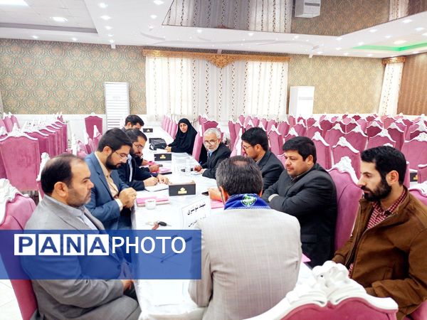 نشست هم‌اندیشی معاونان پرورشی و تربیت‌بدنی نواحی و مناطق استان خراسان رضوی