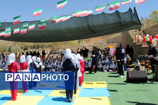 المپیاد ورزشی در دبستان غیرانتفاعی امام صادق(ع) شهرکرد