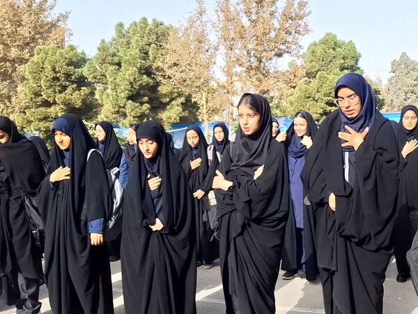 کلاس‌های پیش نیاز سال تحصیلی در مدرسه شاهد تقوا پیشگان 