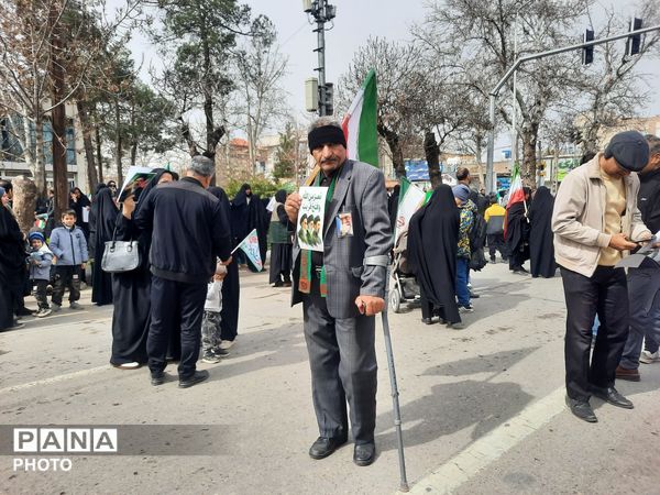 راهپیمایی روزجهانی قدس باحضور پرشور مردم در شهرستان نیشابور