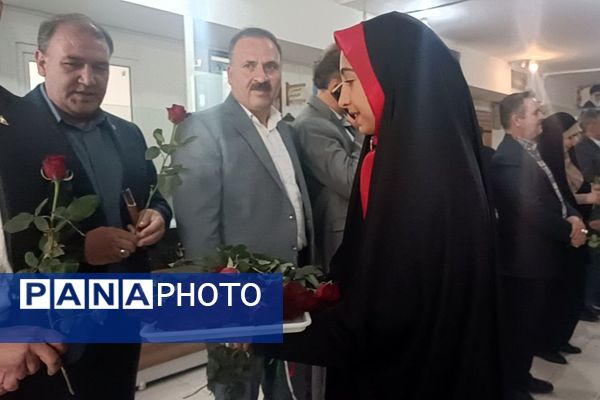 برگزاری مراسم بزرگداشت روز معلم در نیشابور 