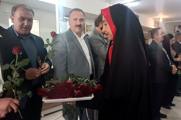 برگزاری مراسم بزرگداشت روز معلم در نیشابور 