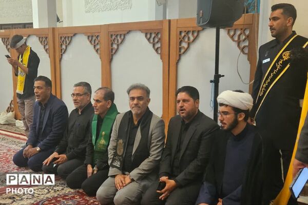 نوجوانان عاشورایی در حرم شاهچراغ(ع) - 3
