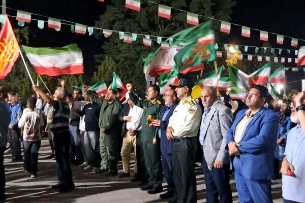 موج نودو سوم اجتماع مردمی در چهارباغ